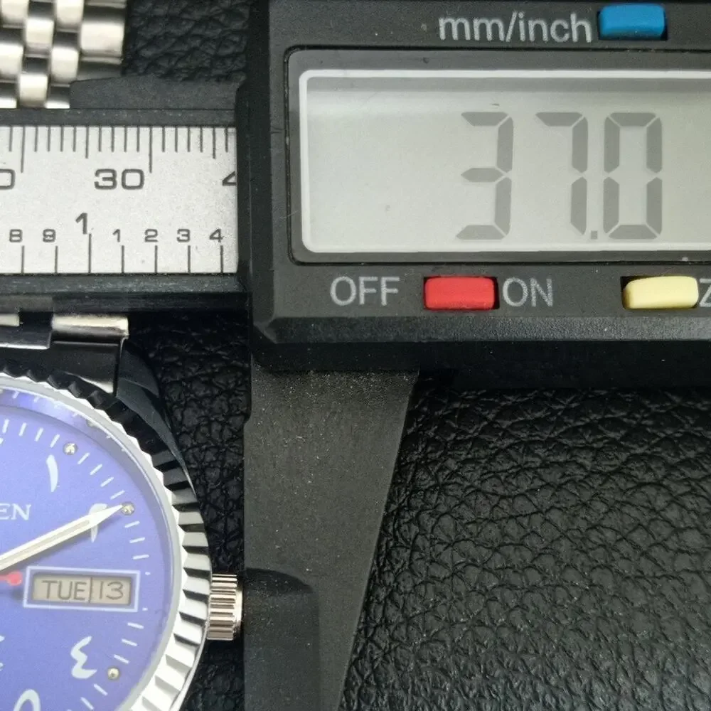 Vintage 1978 Citizen Automatic Mens Silver Watch W/daydate & Blue accents